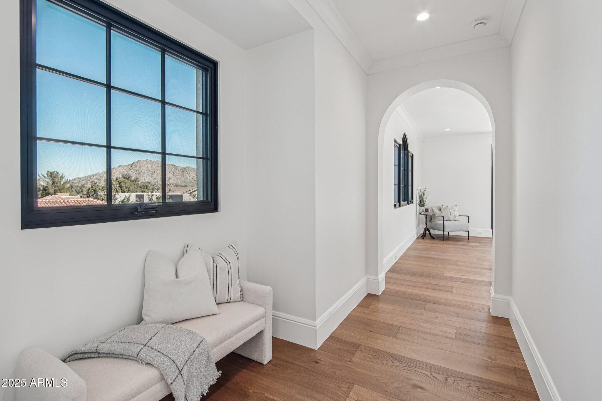 5830 N ECHO CANYON Lane