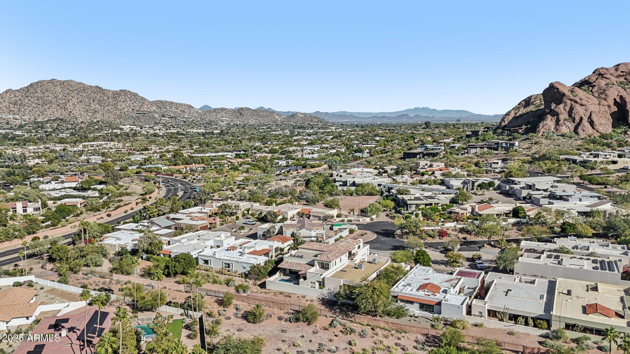 5830 N ECHO CANYON Lane