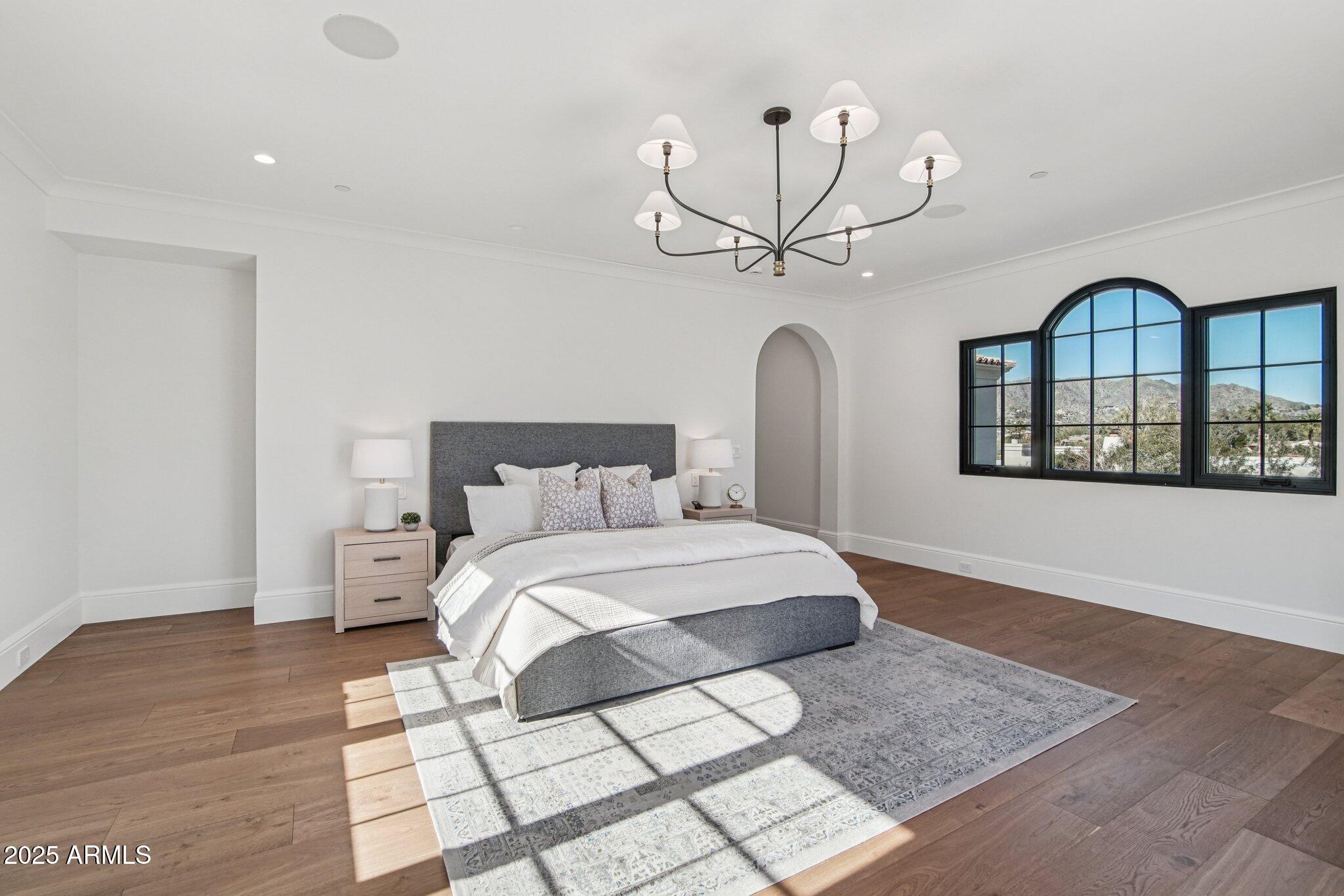 5830 N ECHO CANYON Lane