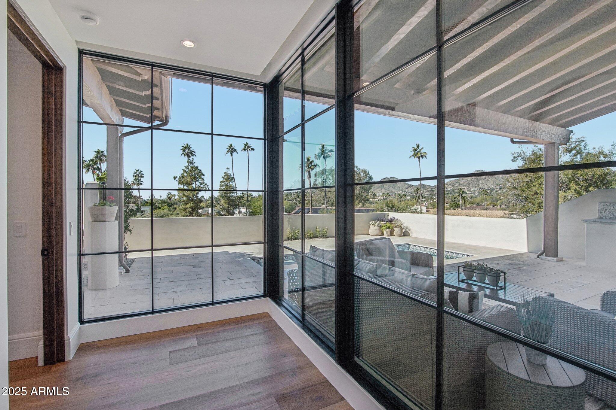 5830 N ECHO CANYON Lane