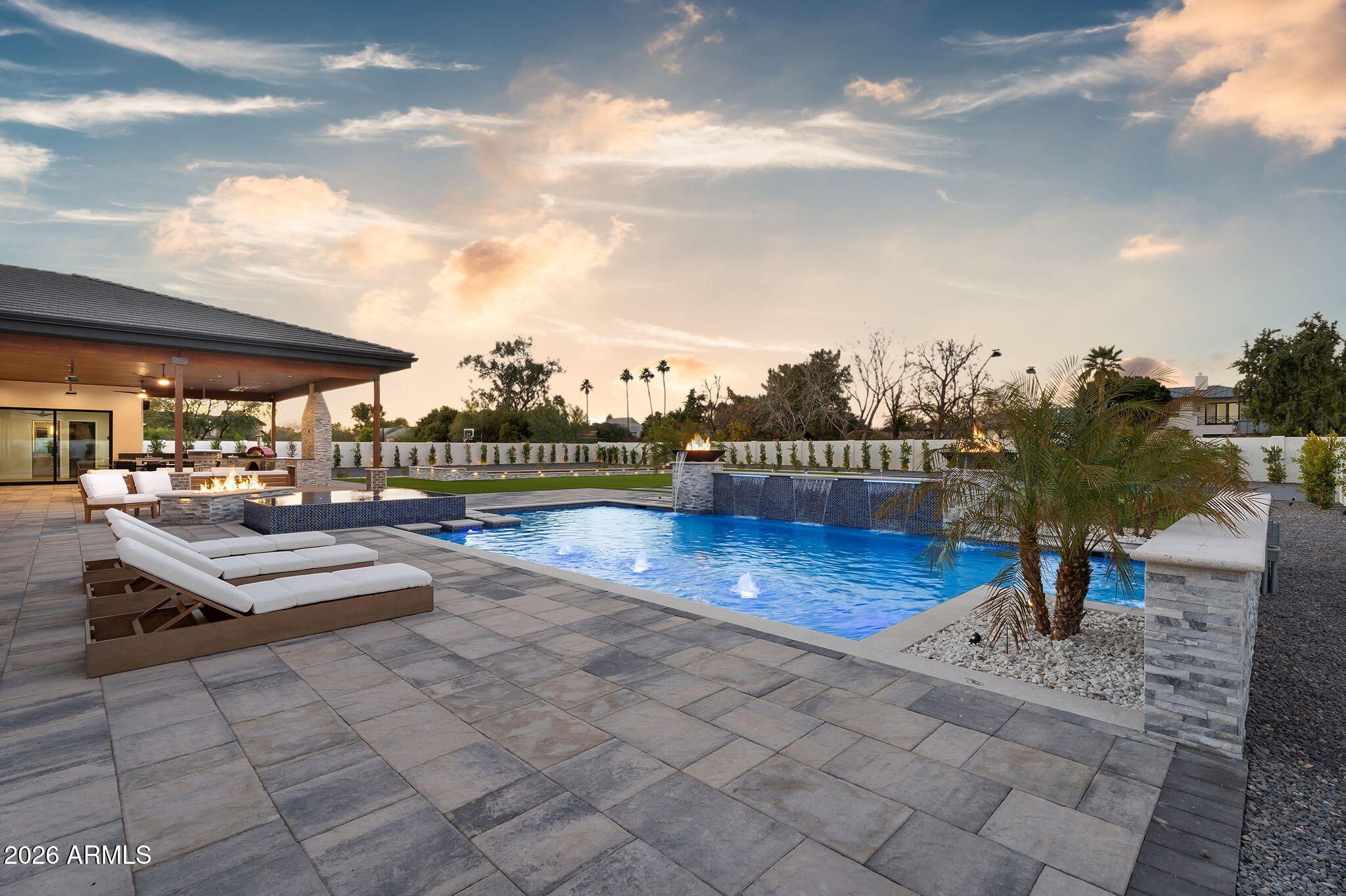 9892 E Charter Oak Road