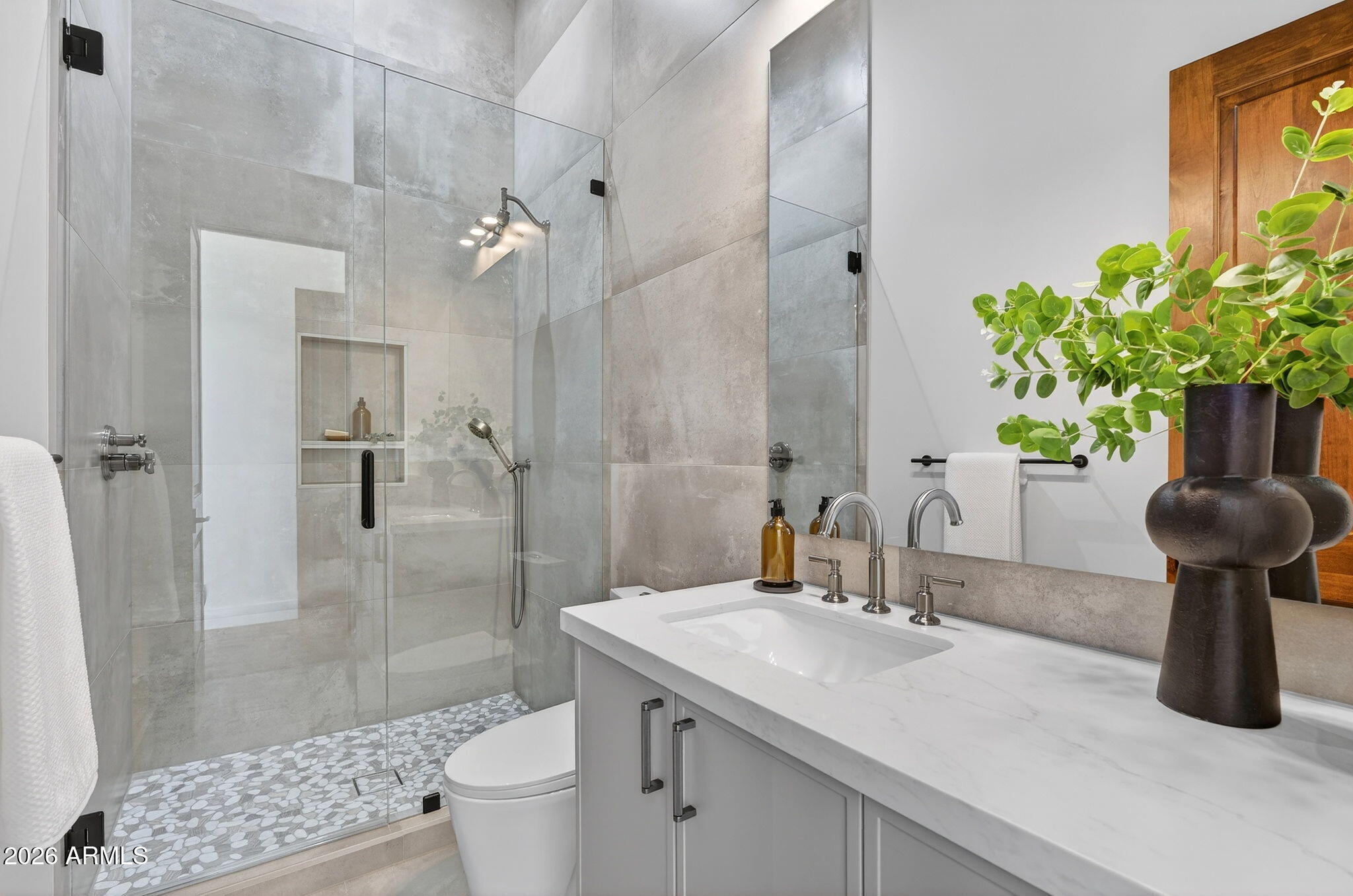 9892 E Charter Oak Road