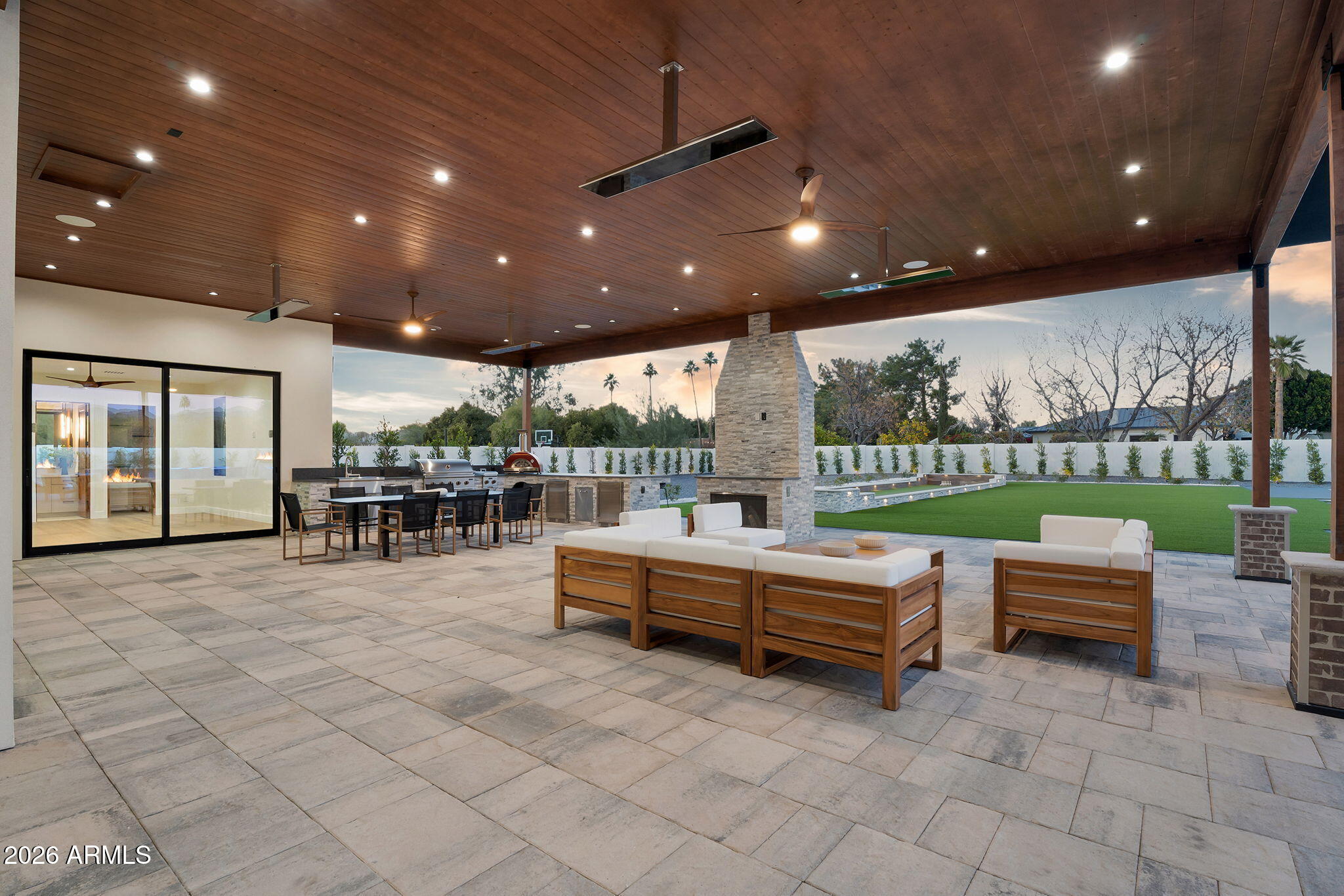 9892 E Charter Oak Road