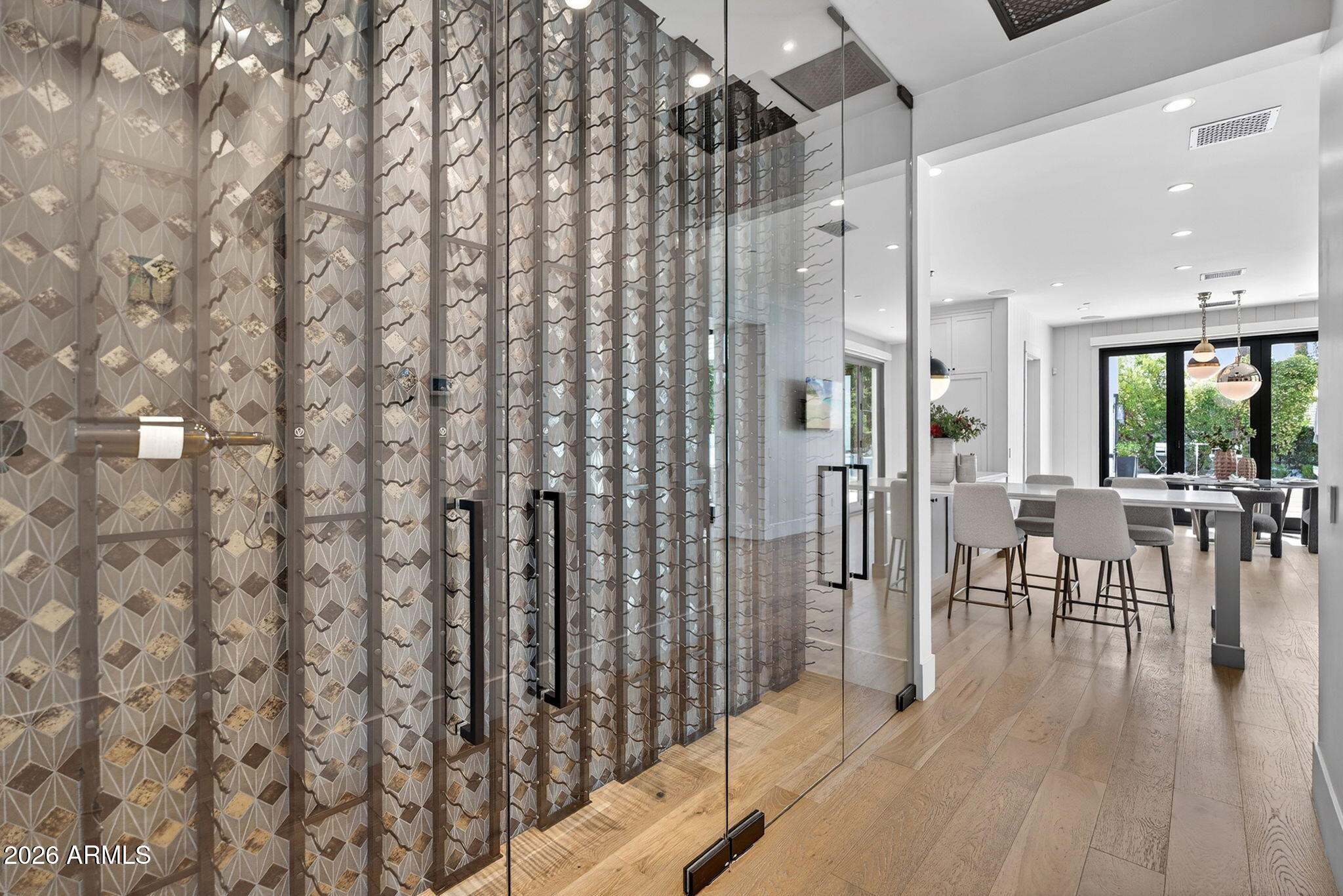 5617 E MONTECITO Avenue