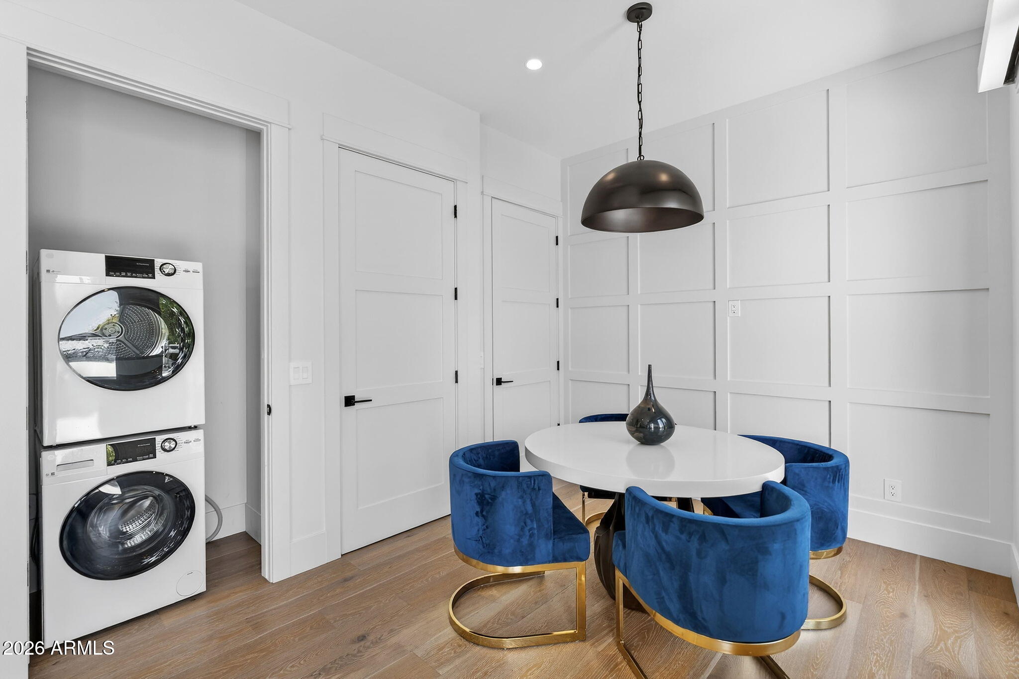 5617 E MONTECITO Avenue