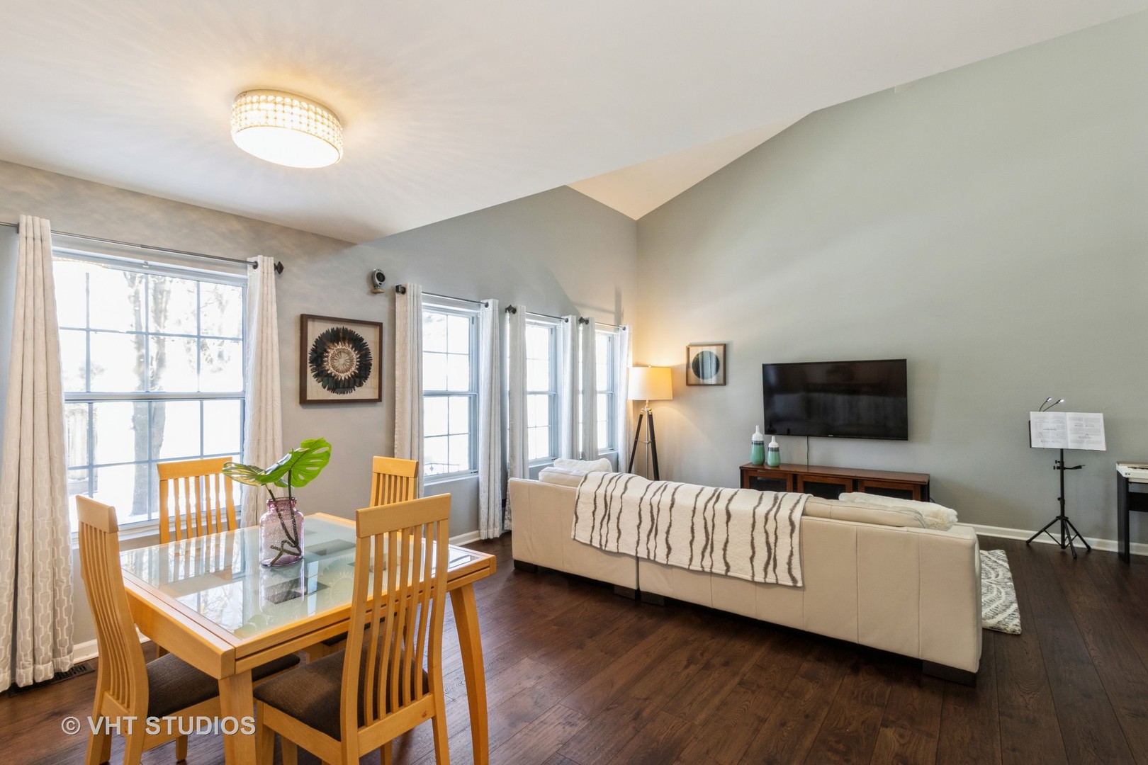 1004 Bentley Lane Unit: 2