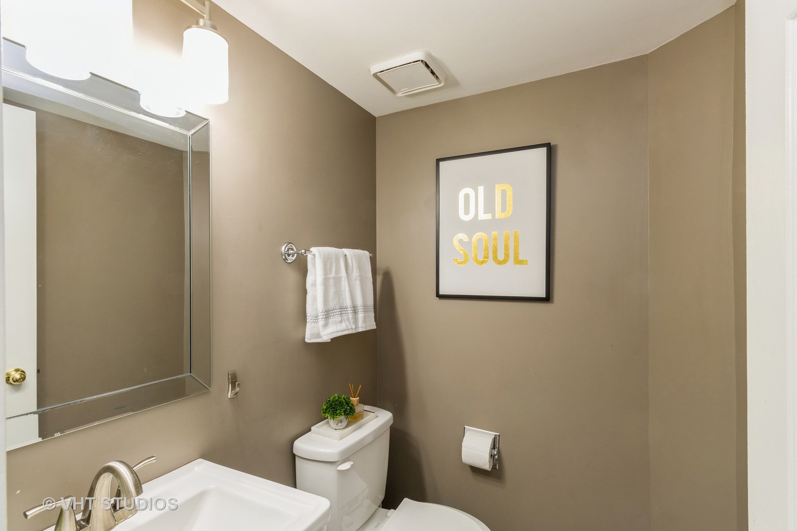 1004 Bentley Lane Unit: 2