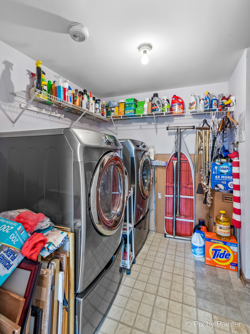 676 Shady Oaks Court