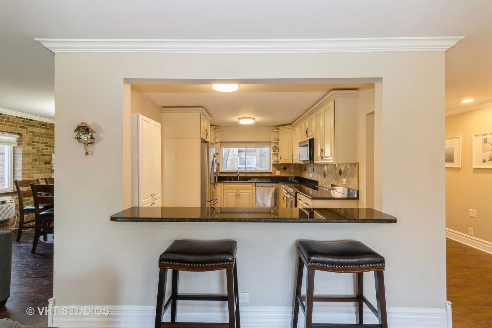 320 Claymoor Unit: 1E