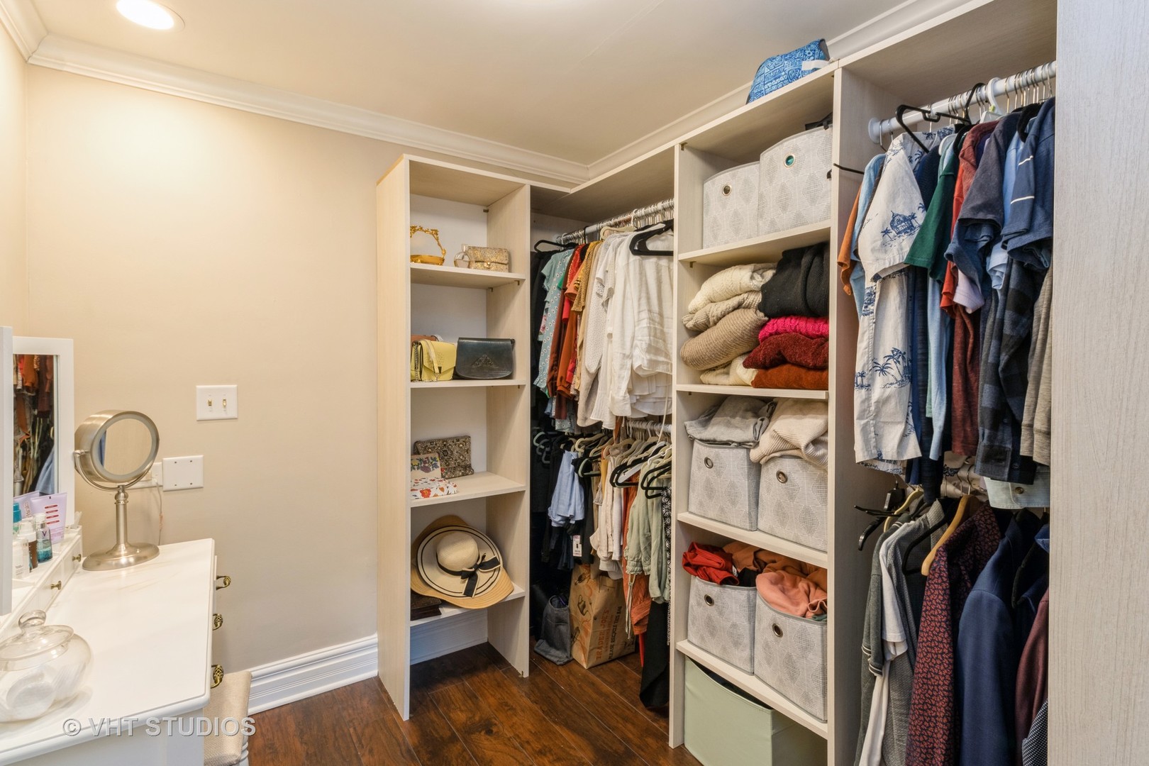 320 Claymoor Unit: 1E