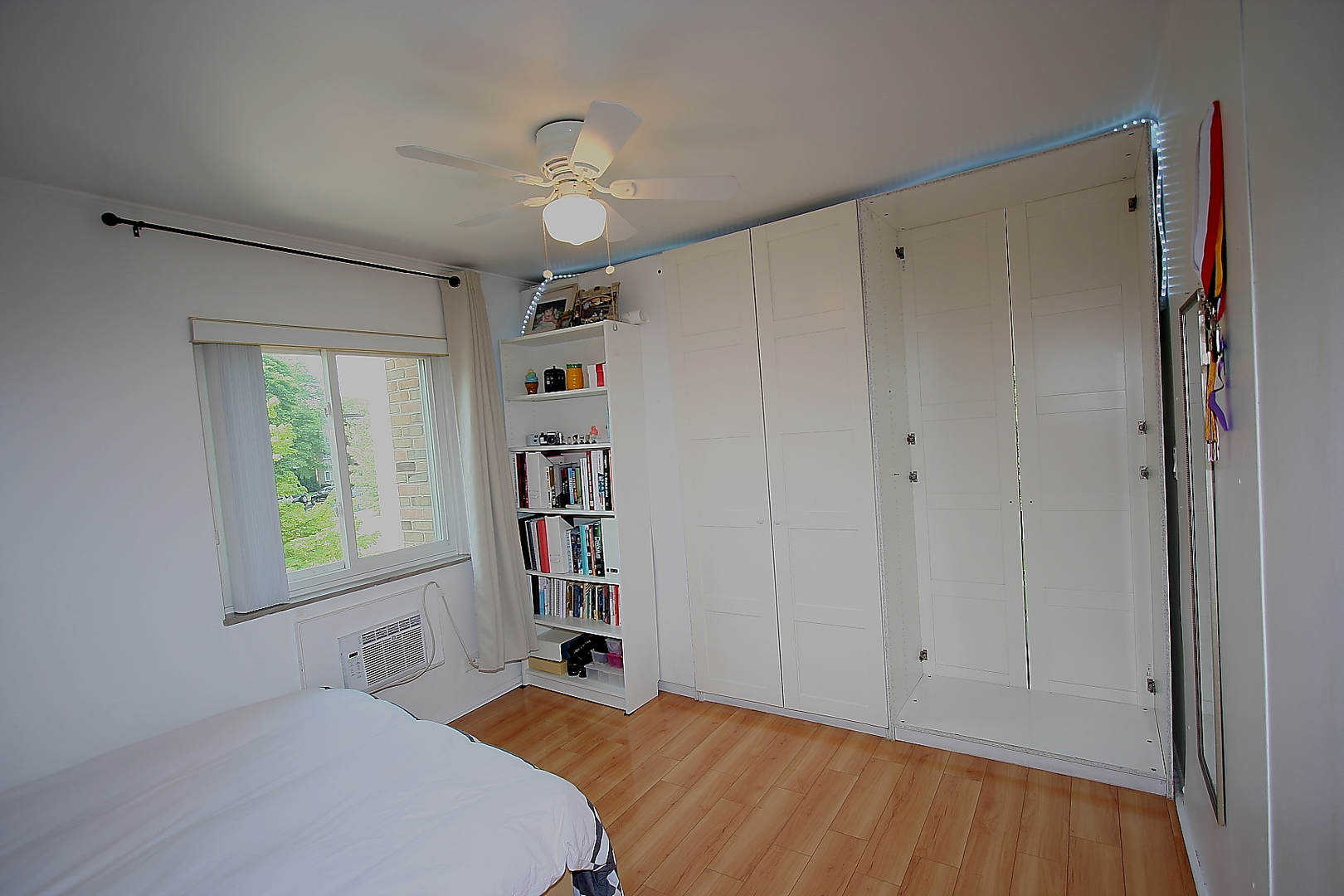 300 Claymoor Avenue Unit: 2C