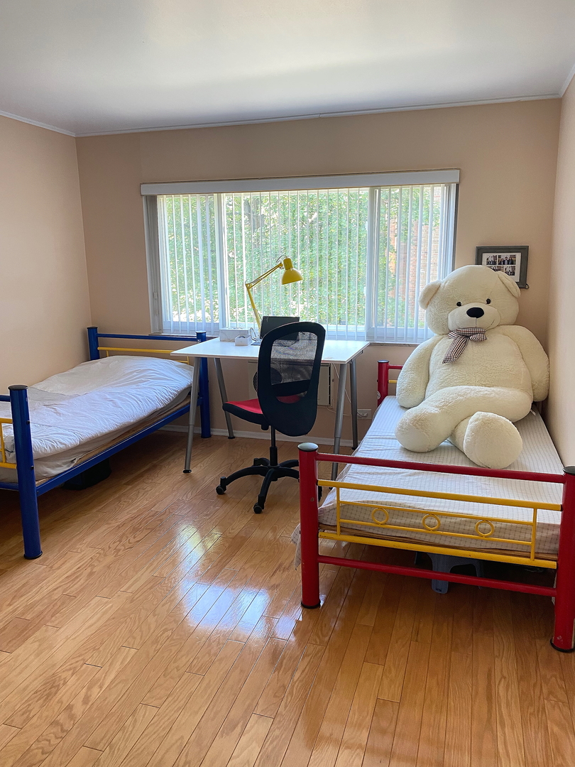 300 Claymoor Avenue Unit: 2C