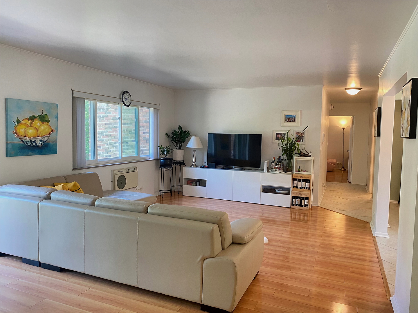 300 Claymoor Avenue Unit: 2C