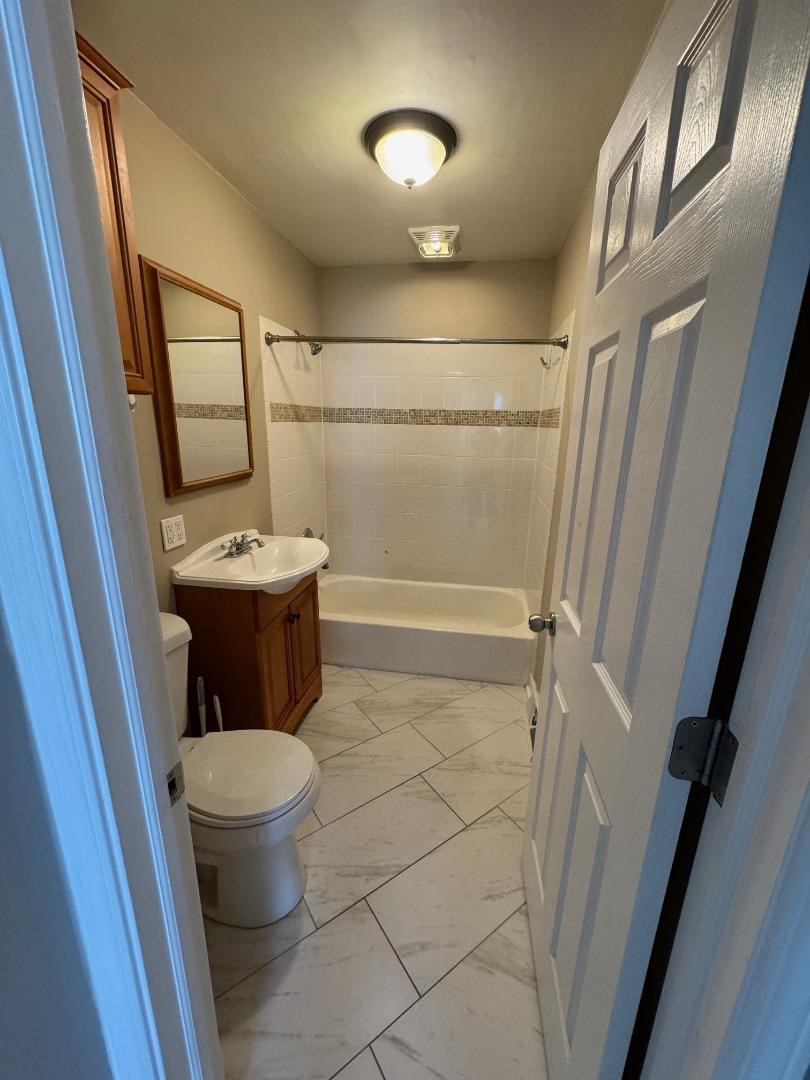 226 W BERKSHIRE Avenue