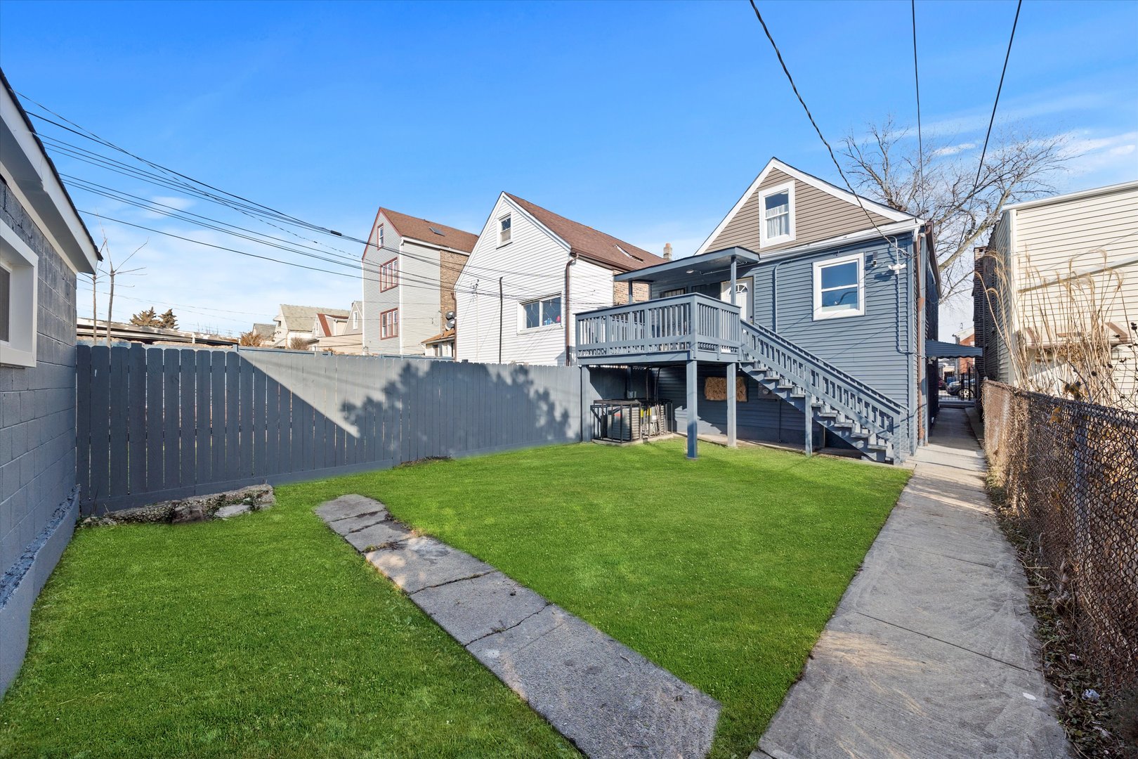 3046 S HOMAN Avenue