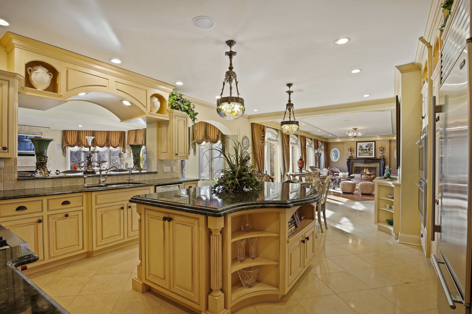 6447 Manor Drive