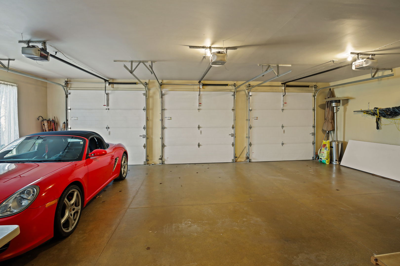 6447 Manor Drive