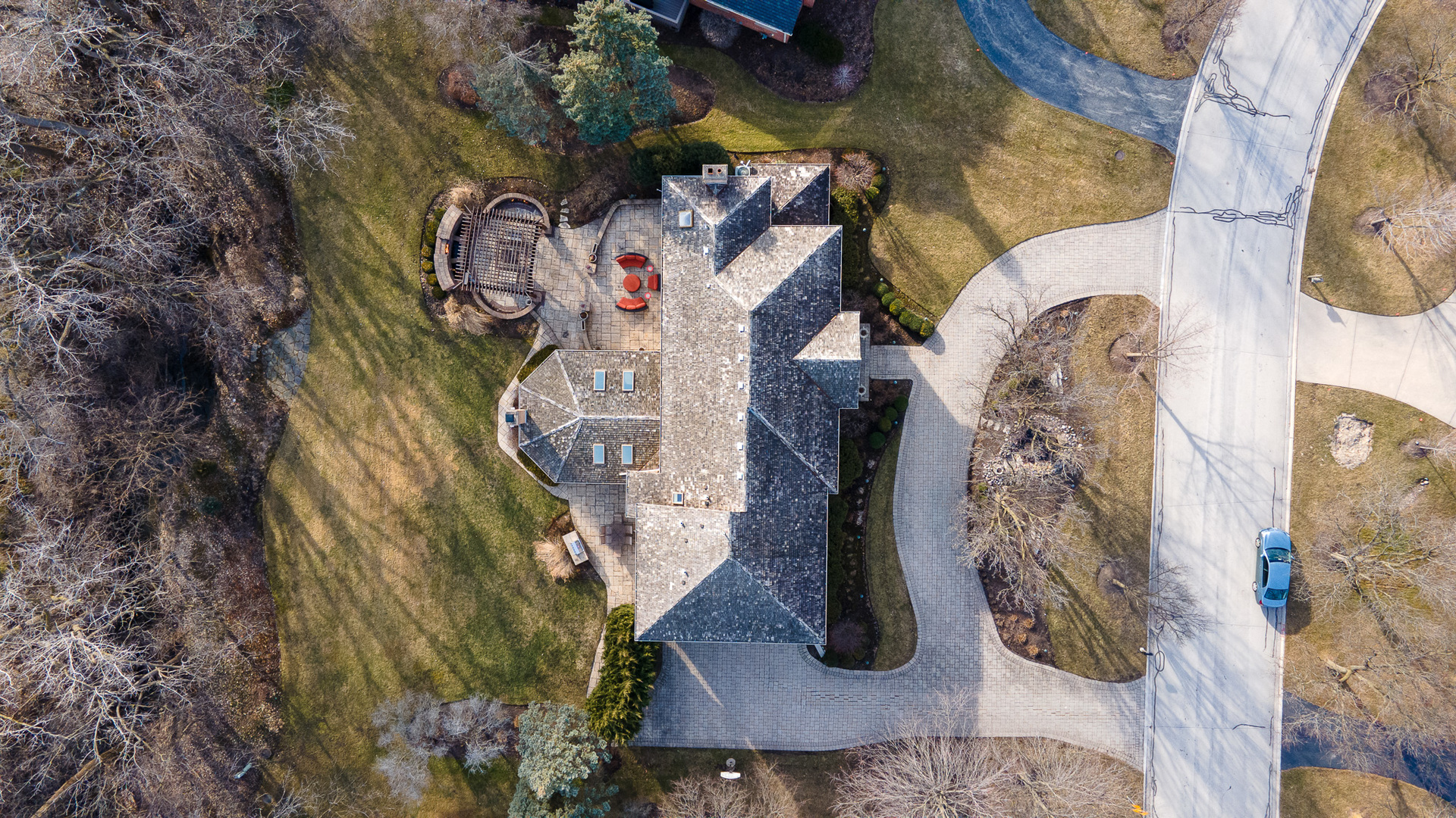 6447 Manor Drive