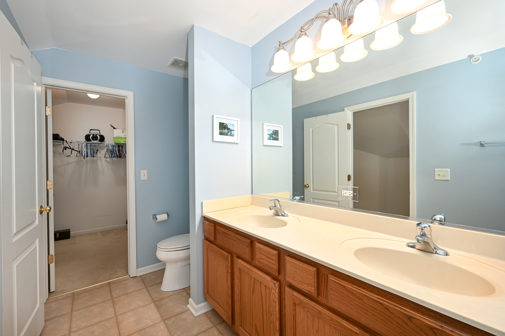 1267 W Lake Street Unit: 303