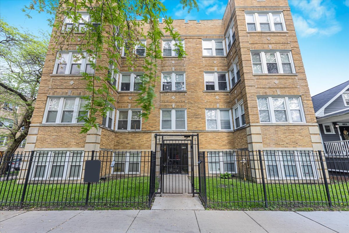 3851 W Ainslie Street Unit: G