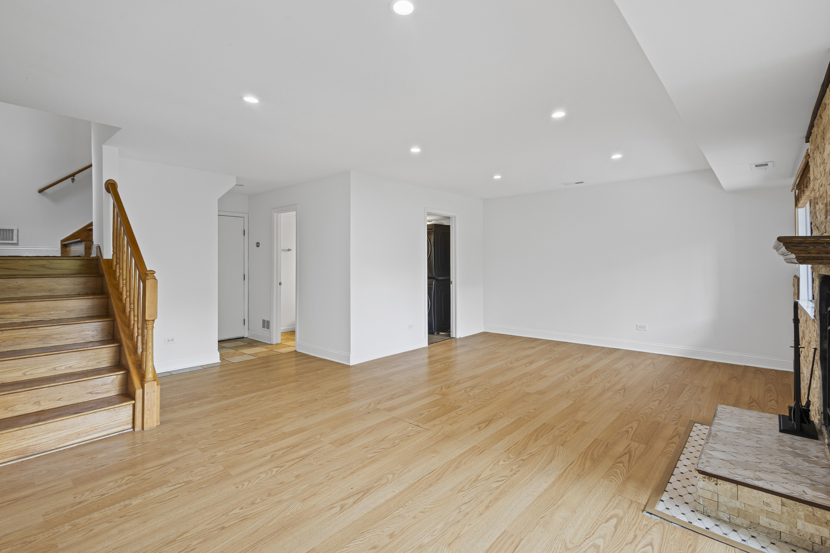 3s261 Briarwood Drive