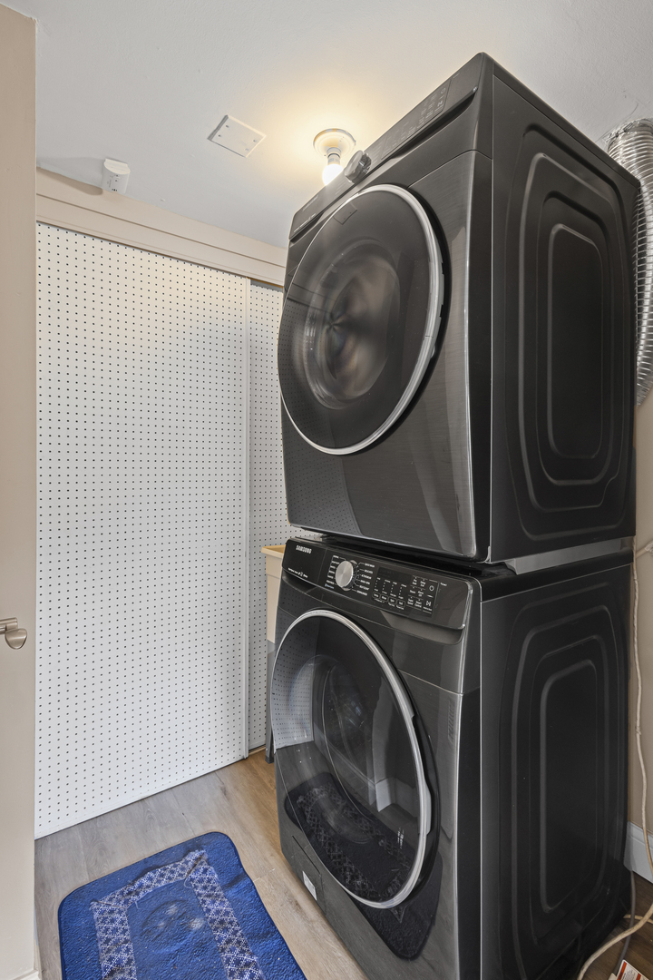 3s261 Briarwood Drive