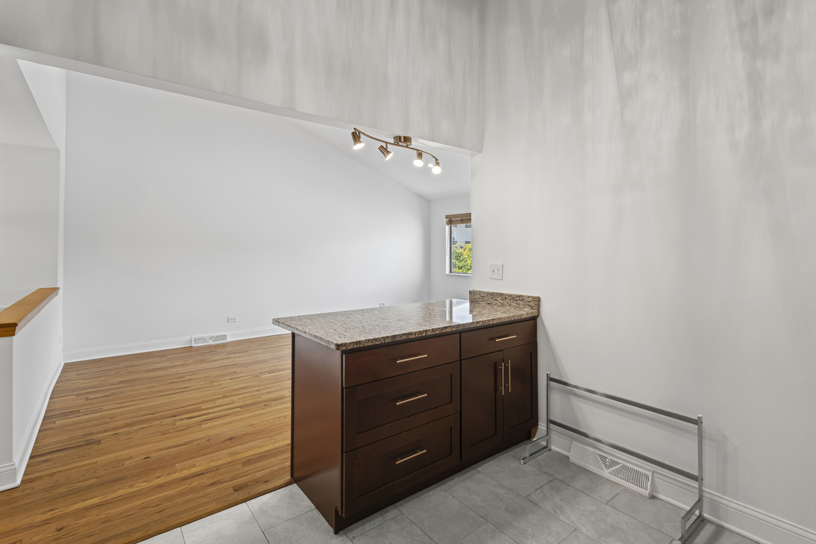 3s261 Briarwood Drive