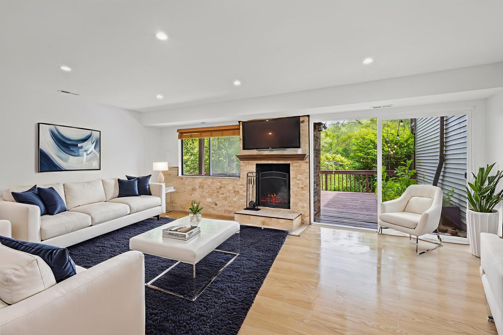 3s261 Briarwood Drive