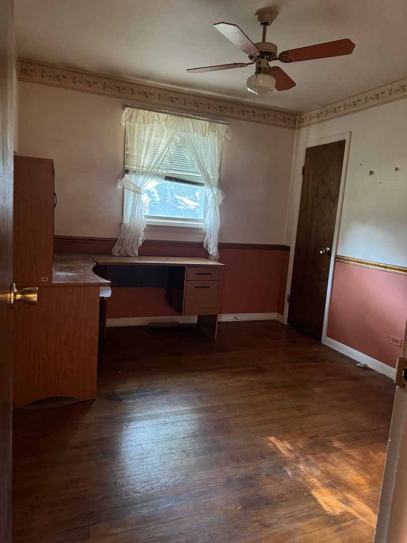 6006 Pershing Avenue