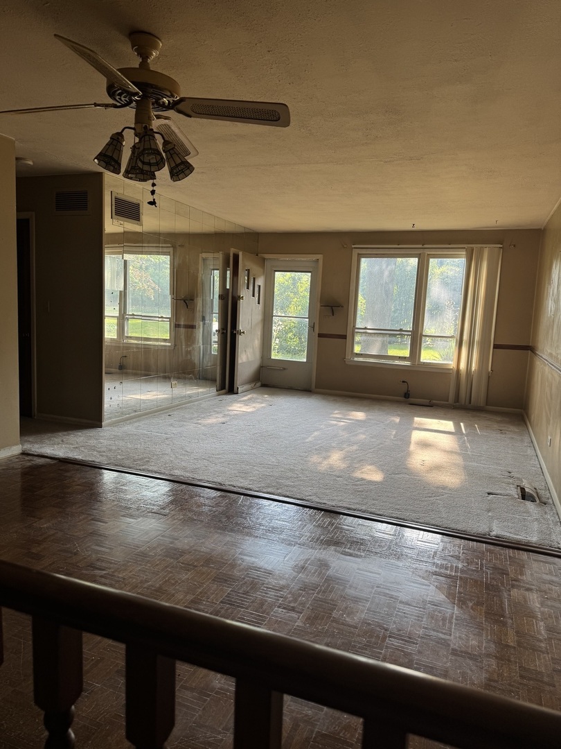 6006 Pershing Avenue