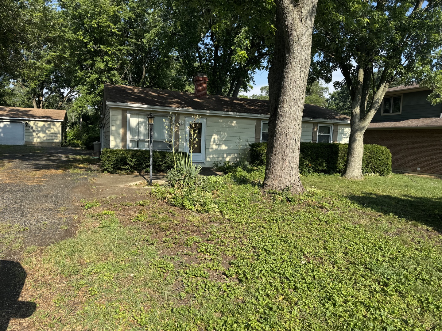 6006 Pershing Avenue