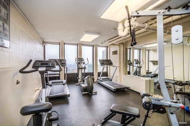 100 E Walton Street Unit: 22H