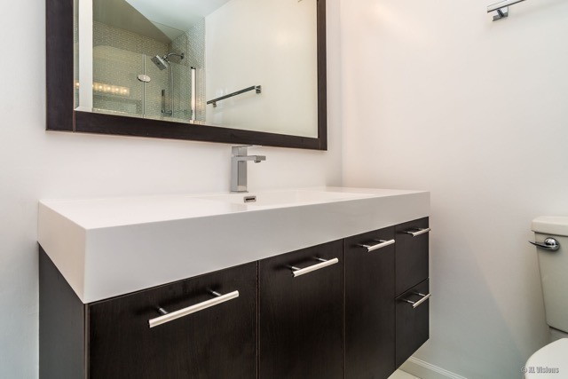 100 E Walton Street Unit: 22H
