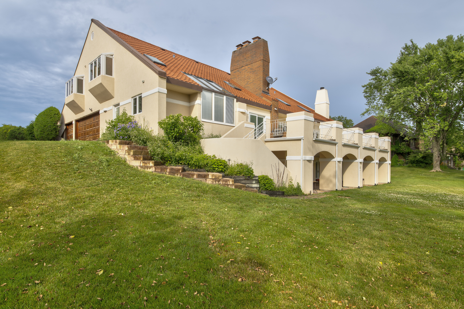 8170 Lake Ridge Drive