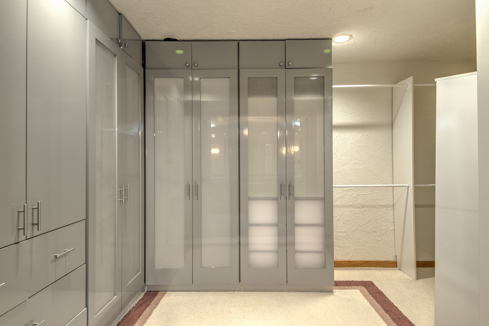 8170 Lake Ridge Drive