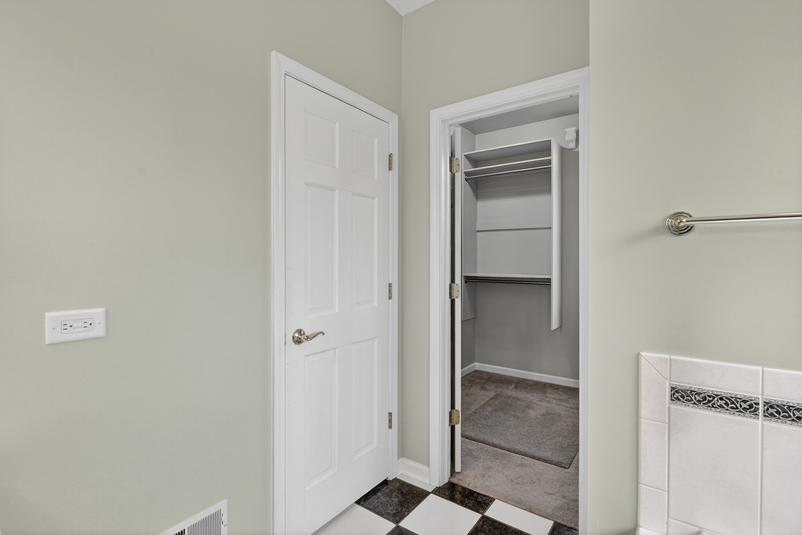 412 Rainbow Drive
