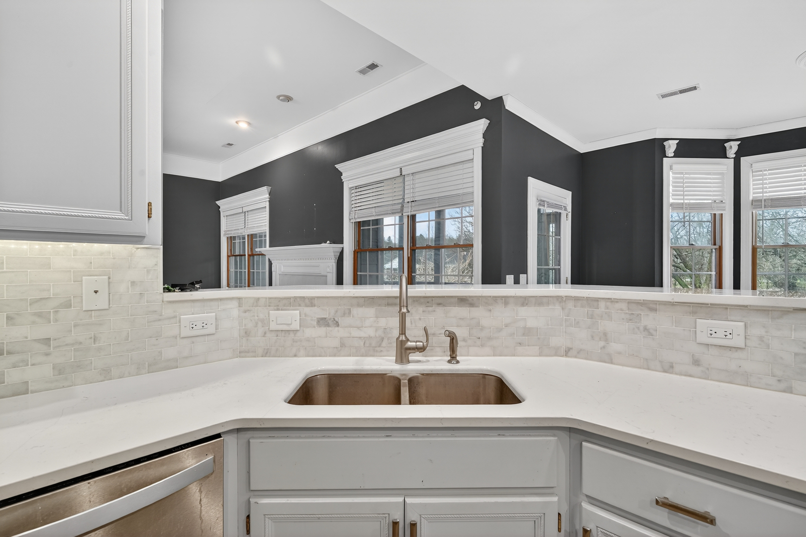 412 Rainbow Drive