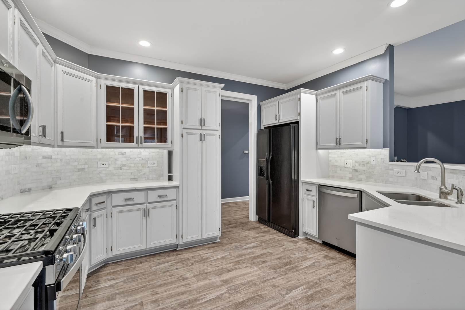 412 Rainbow Drive