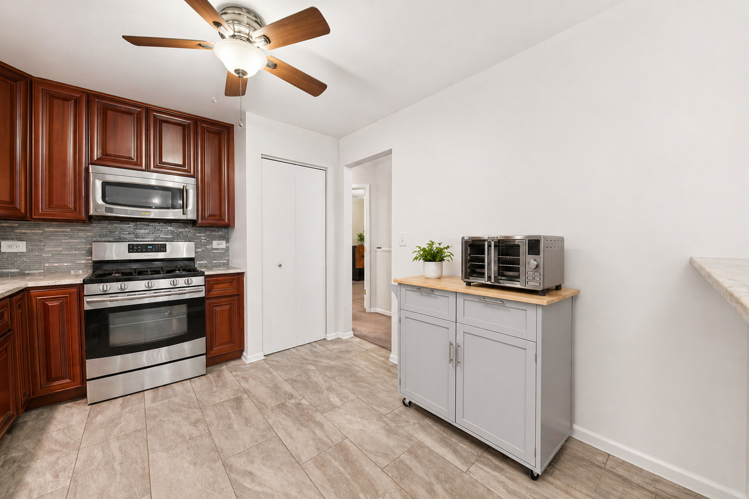 2861 Shelly Lane
