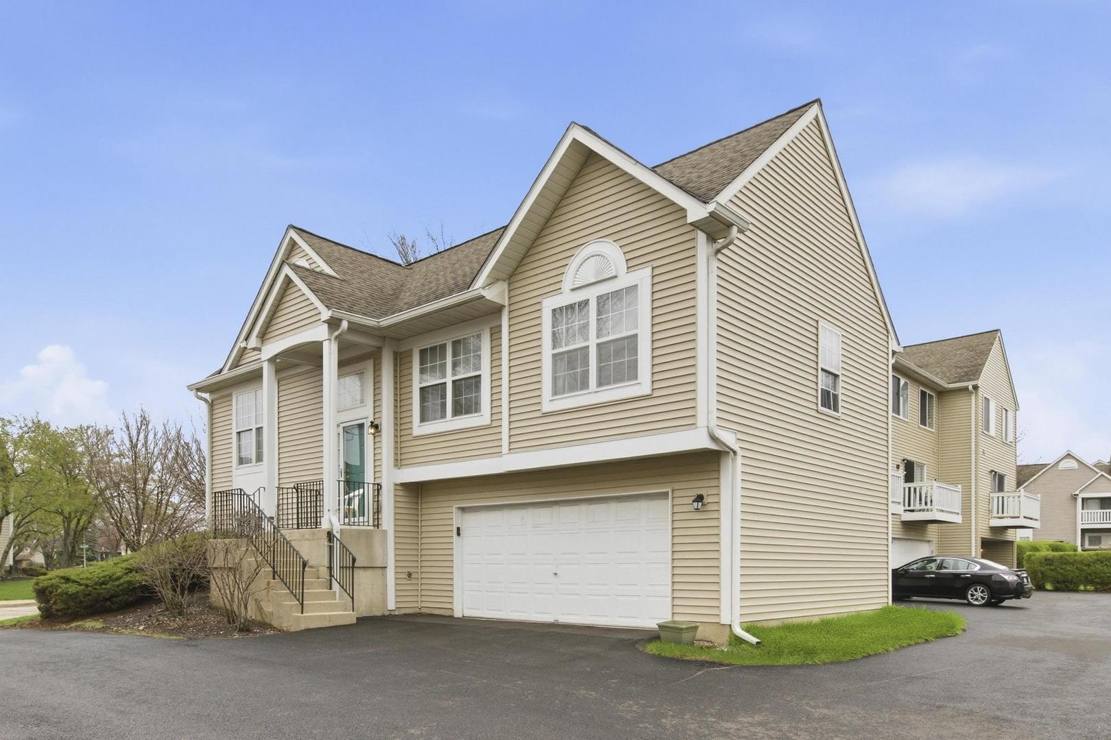 2861 Shelly Lane
