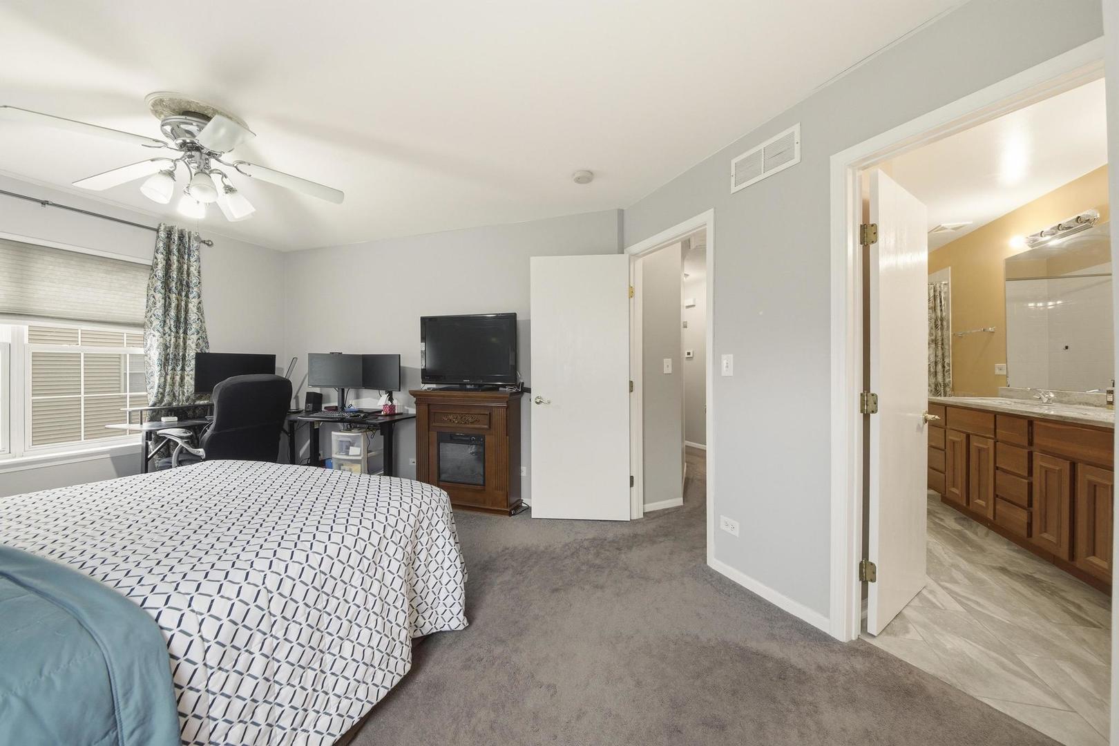 2861 Shelly Lane