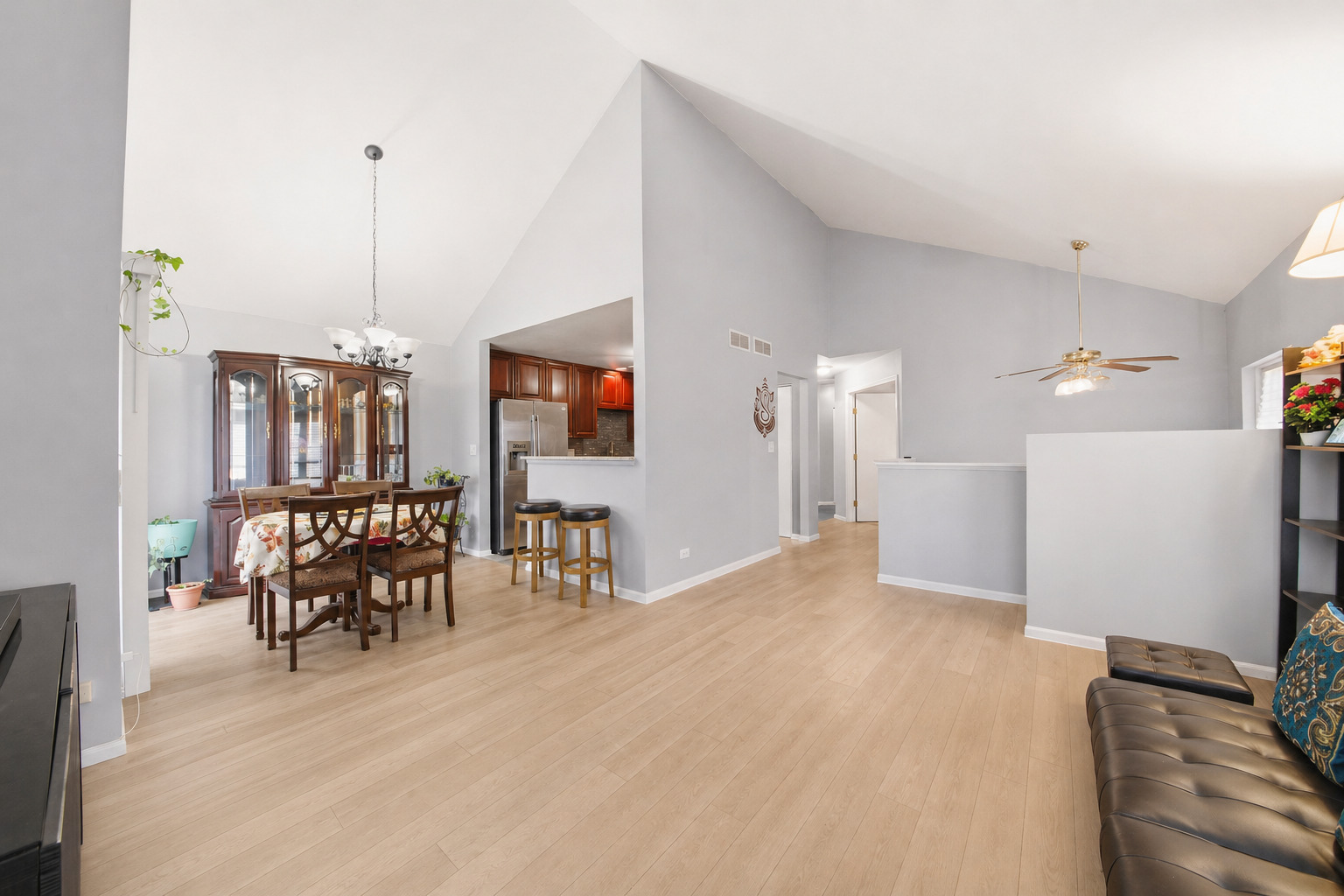 2861 Shelly Lane