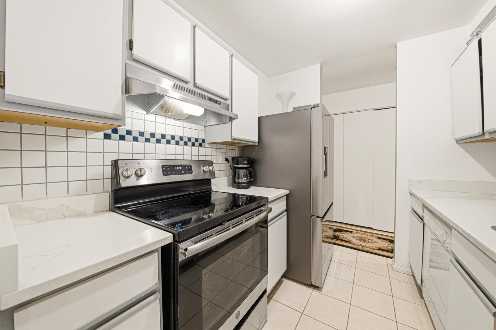 1813 Hemlock Place Unit: 110