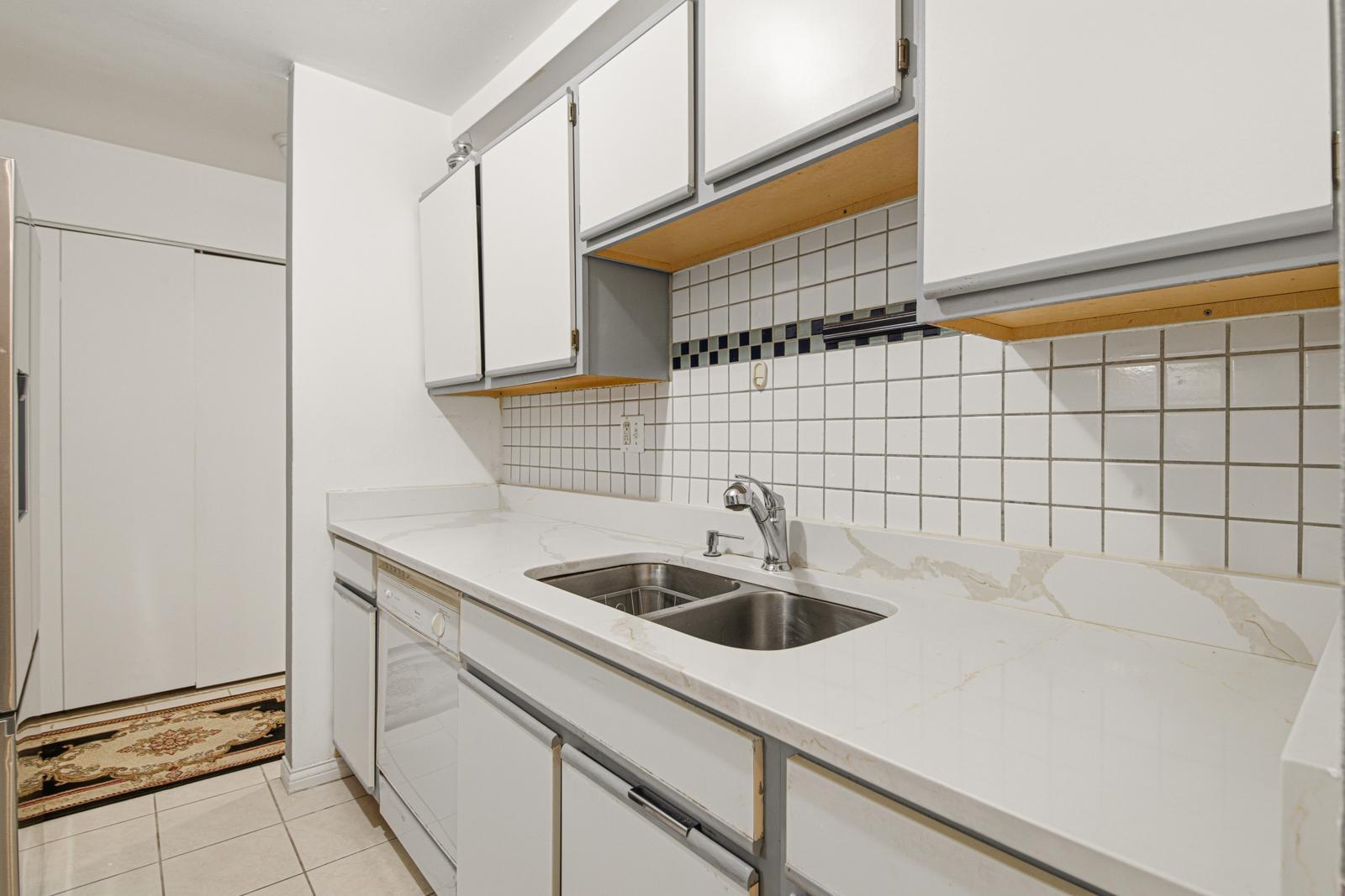 1813 Hemlock Place Unit: 110