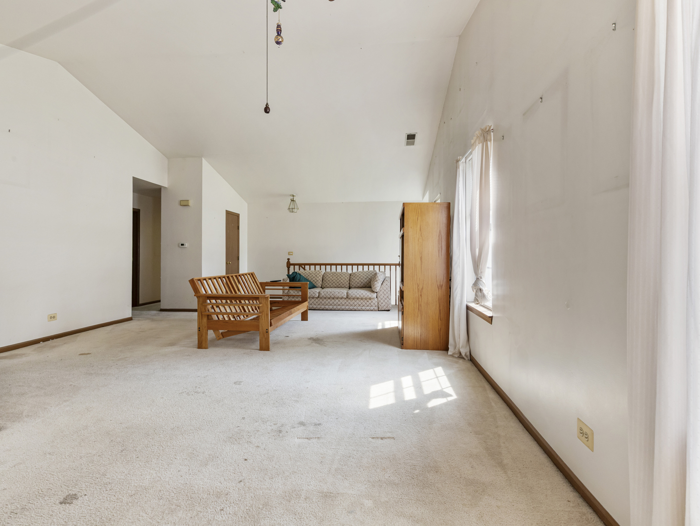 4 Truman Court Unit: B