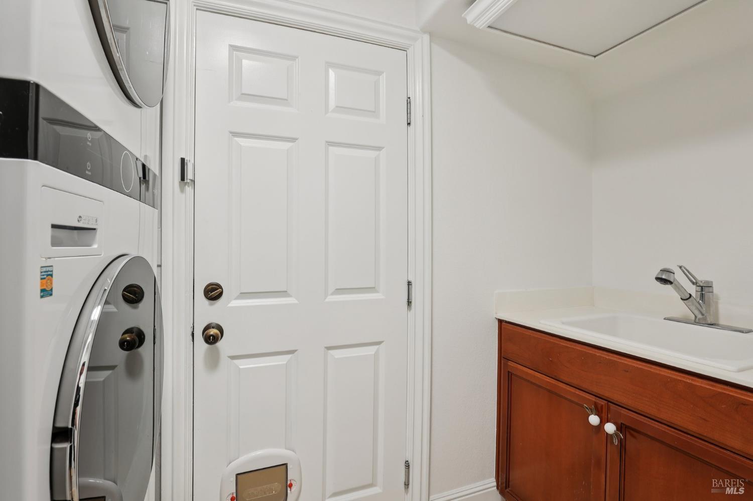 4180 Summer Gate Avenue