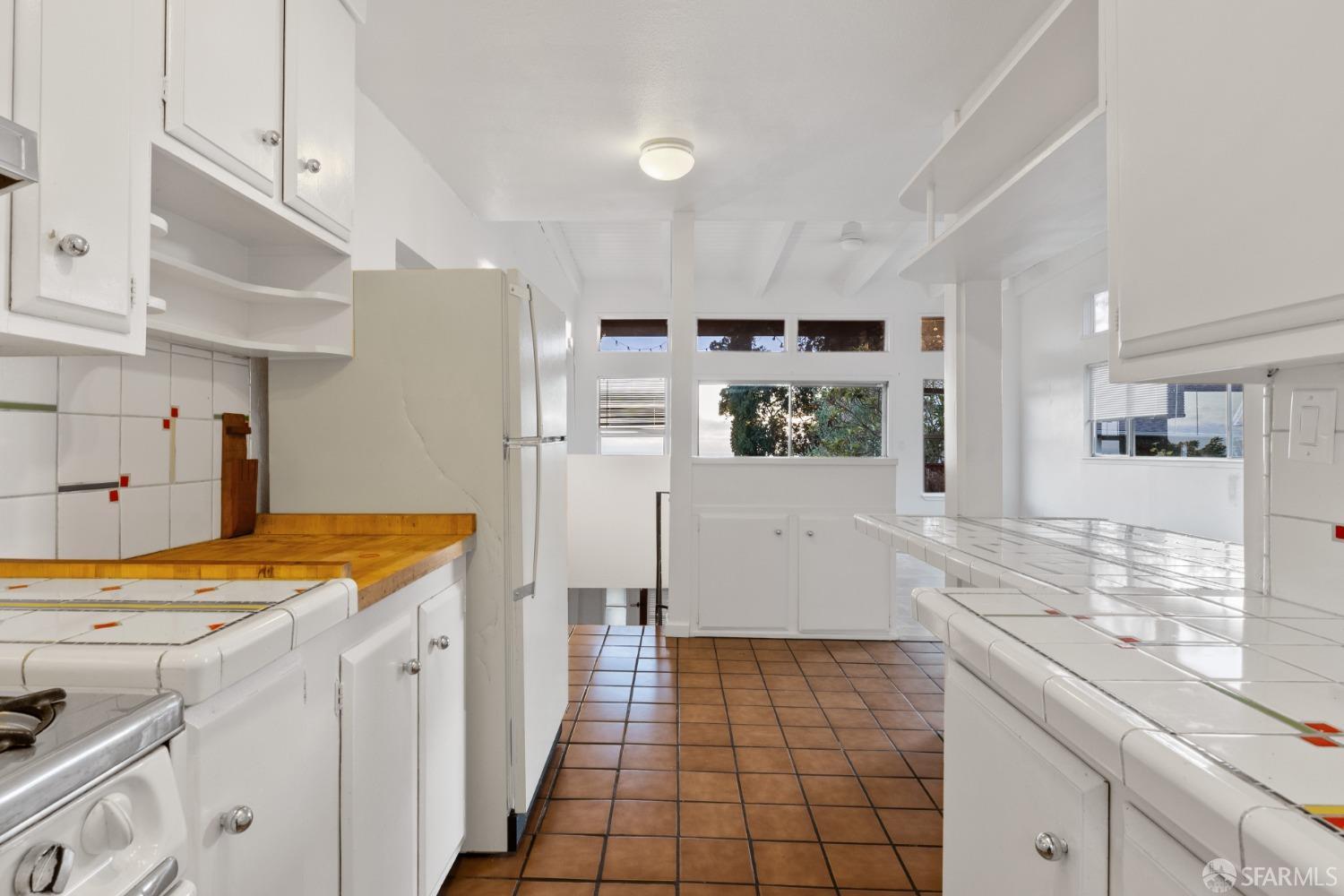 7945 Sunkist Drive