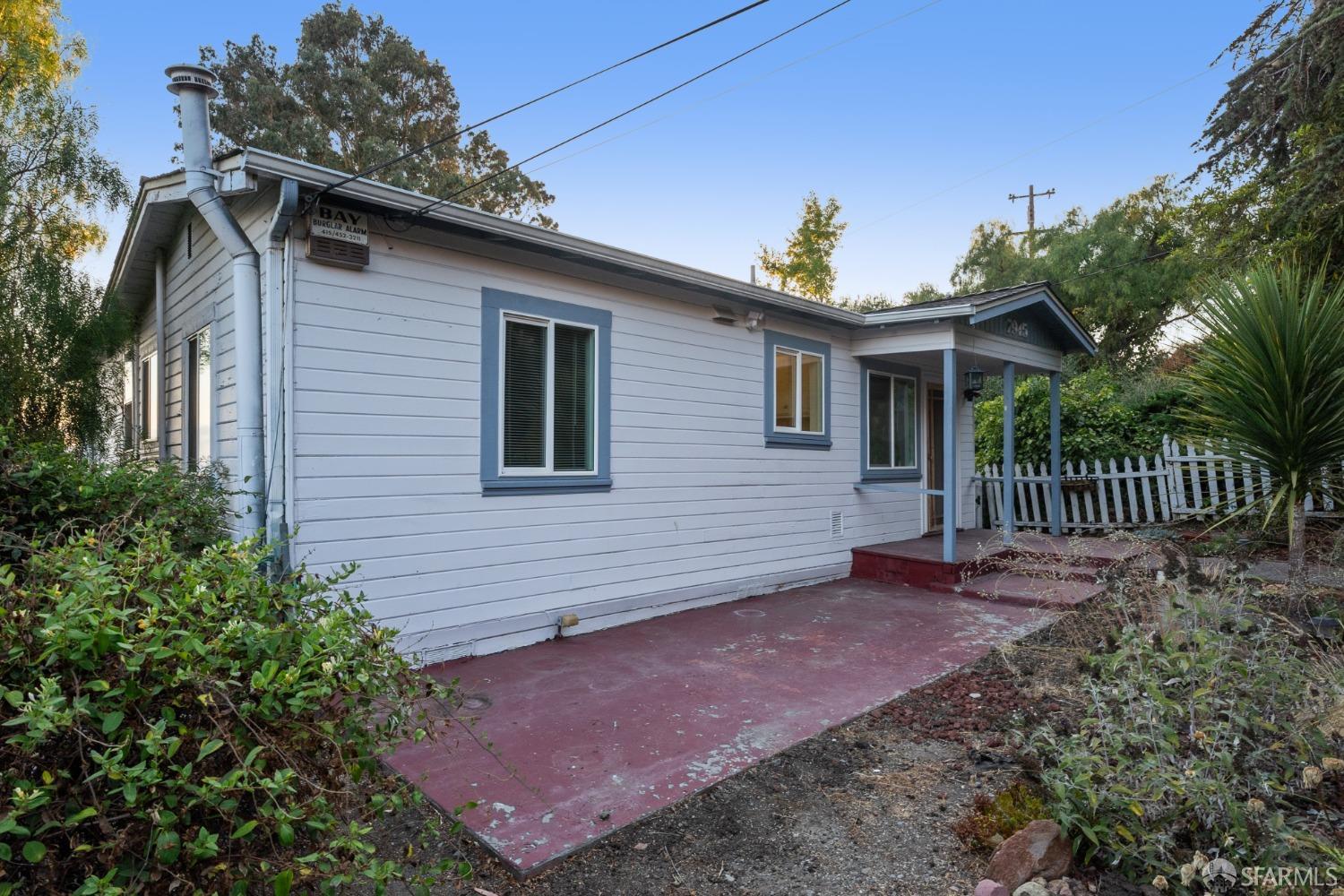 7945 Sunkist Drive
