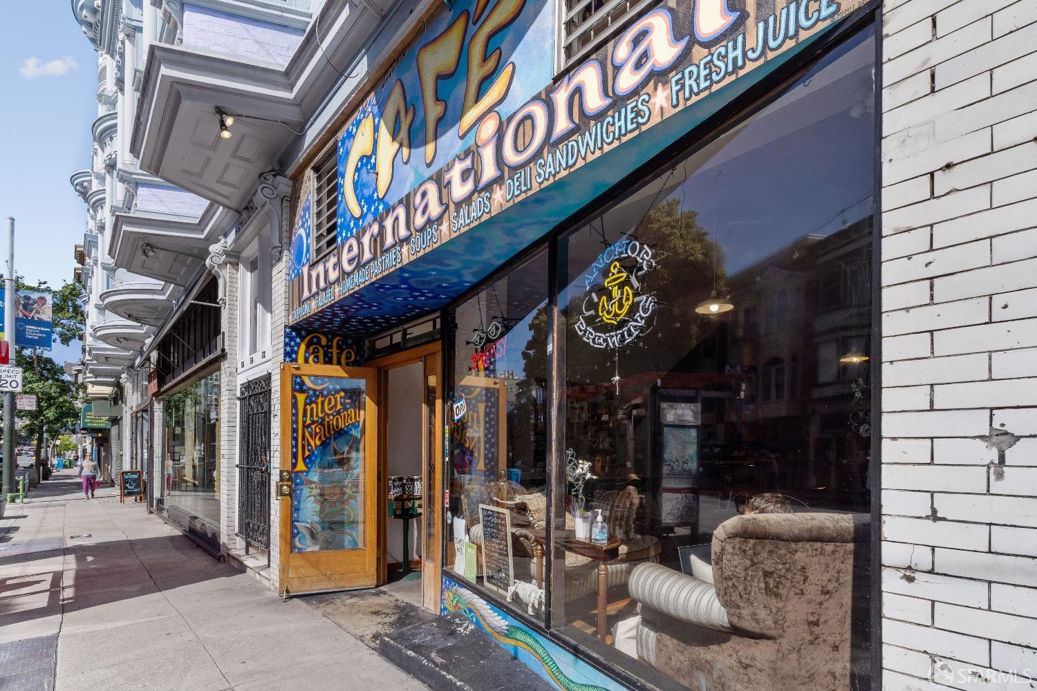 221 Steiner Street