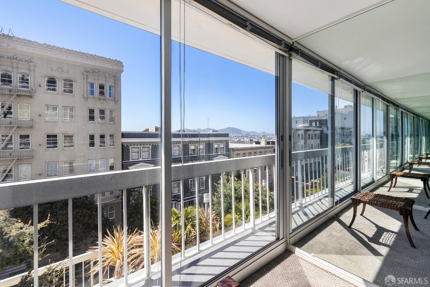 2200 Sacramento Street # 208